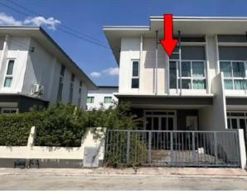 บ้านแฝด พาโน วิลเลจ ชลบุรี บางละมุง บางละมุง 2350000
