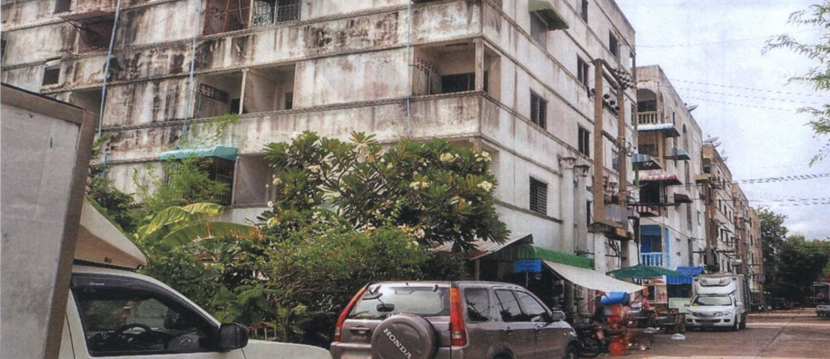 Condominium Pathum Thani Mueang Pathum Thani Bang Luang 126000