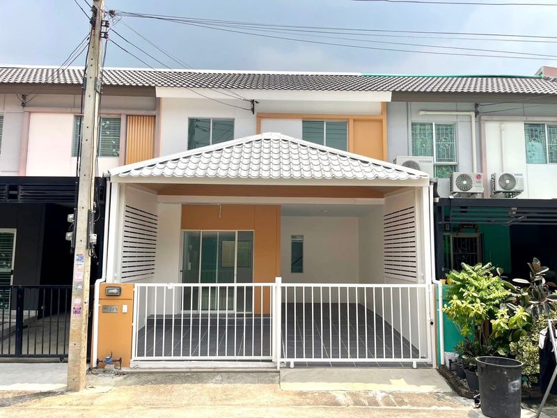 ทาวน์เฮ้าส์ พฤกษา60/2 รีโนเวทพร้อมอยู่ ปทุมธานี เมืองปทุมธานี บางพูน 2050000
