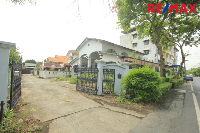 บ้านเดี่ยว กรุงเทพมหานคร ตลิ่งชัน คลองชักพระ 8900000
