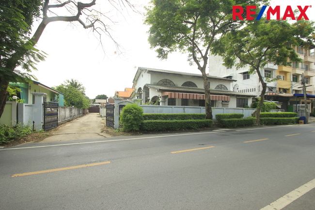 บ้านเดี่ยว กรุงเทพมหานคร ตลิ่งชัน คลองชักพระ 8900000