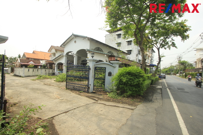 บ้านเดี่ยว กรุงเทพมหานคร ตลิ่งชัน คลองชักพระ 8900000