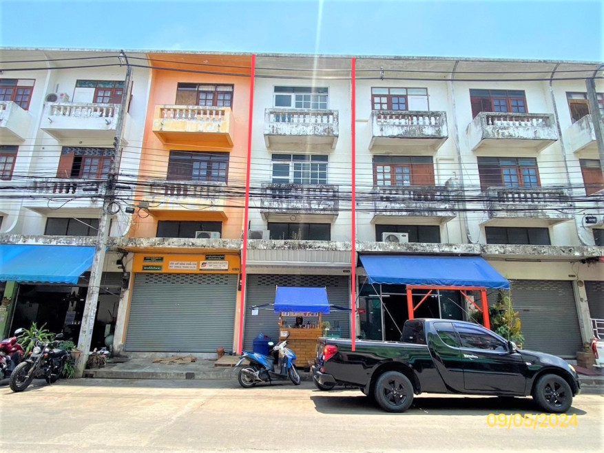 Commercial building Pathum Thani Thanyaburi Rangsit 2500000