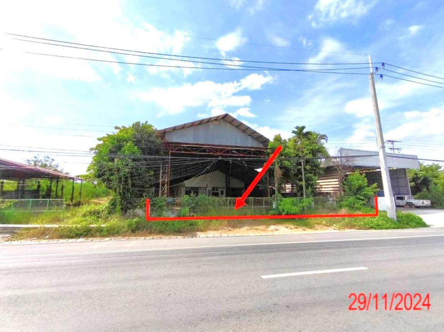 โรงงาน/โกดัง โกดัง ลำพูน ลำพูน ป่าซาง ม่วงน้อย 4746000
