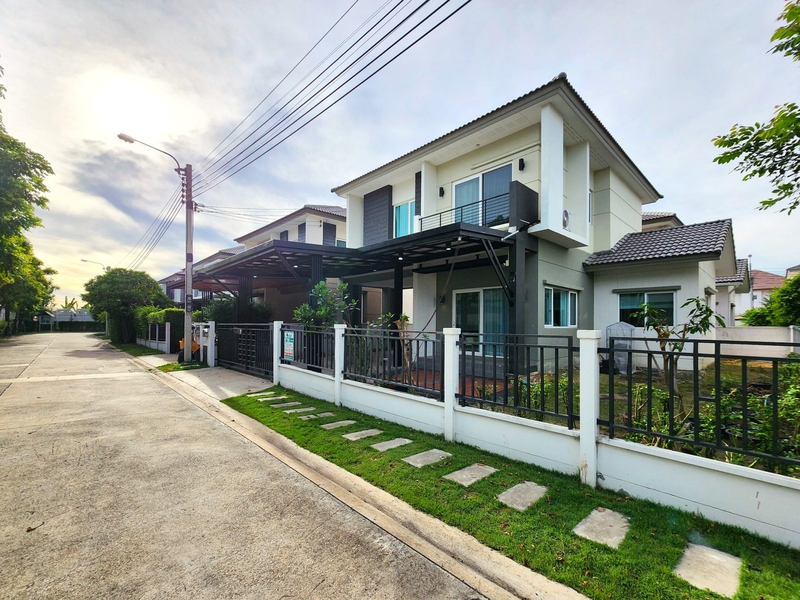 บ้านเดี่ยว เซนโทร พระราม 9-มอเตอร์เวย์ กรุงเทพมหานคร ลาดกระบัง คลองสองต้นนุ่น 6790000
