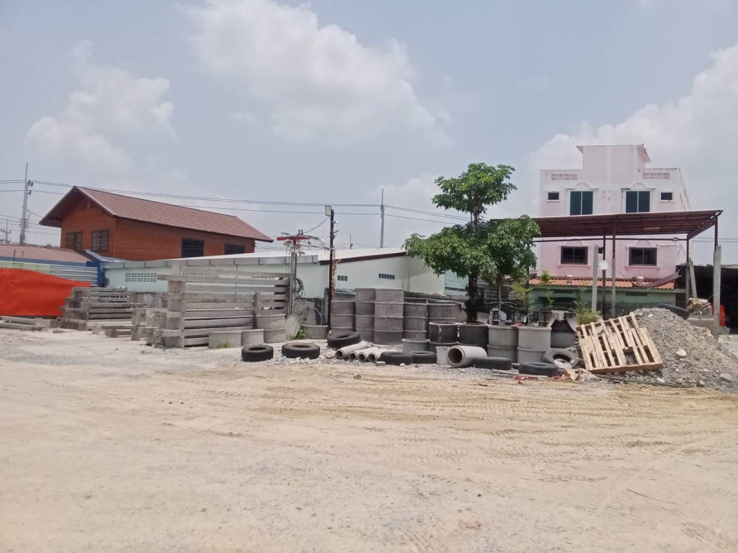 Commercial building Loburi Sa Bot Sa Bot 7500000