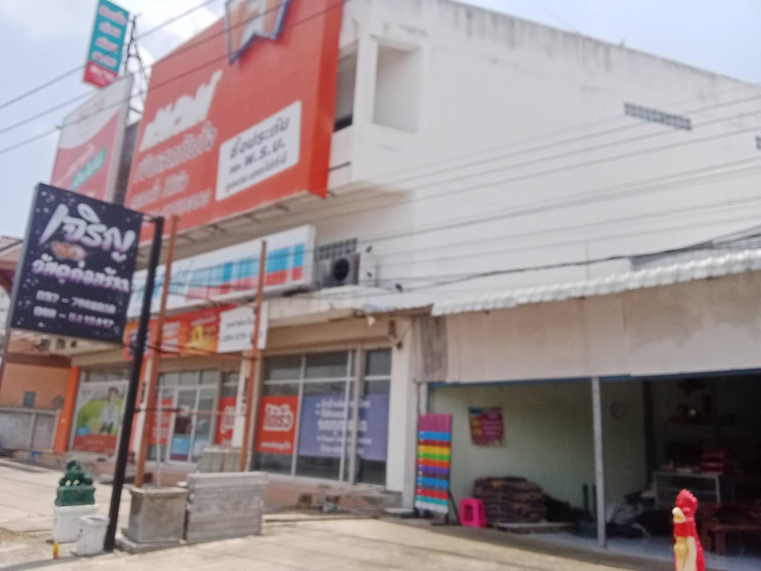 Commercial building Loburi Sa Bot Sa Bot 7500000