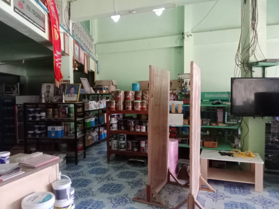 Commercial building Loburi Sa Bot Sa Bot 7500000