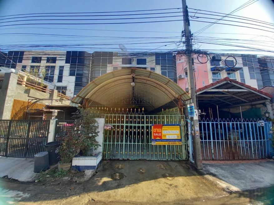 ทาวน์เฮ้าส์ มณฑลทาวน์ นนทบุรี บางกรวย ปลายบาง 2730000