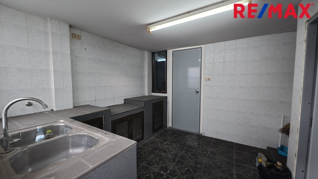Commercial building Bangkok Bang Bon Khlong Bang Bon 6800000