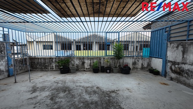 Commercial building Bangkok Bang Bon Khlong Bang Bon 6800000