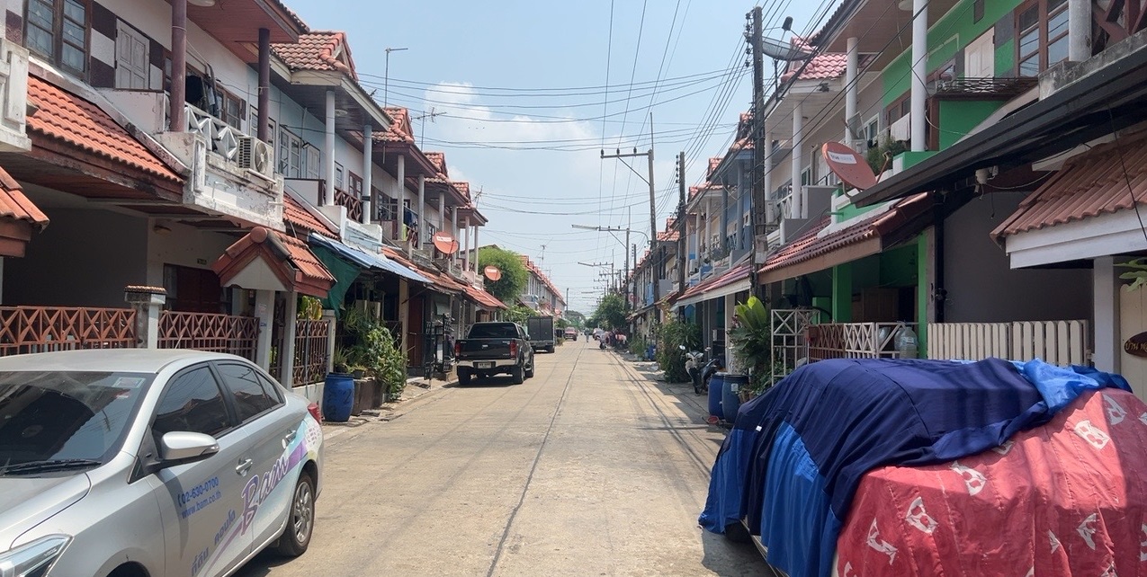 ทาวน์เฮ้าส์ บ้านวรางกูล ปทุมธานี ลำลูกกา ลาดสวาย 1260000