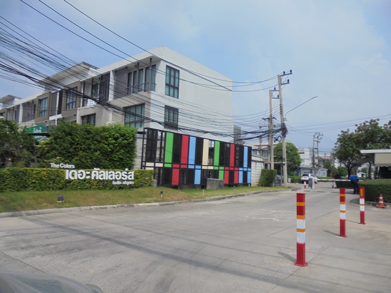 ทาวน์เฮ้าส์ เดอะคัลเลอร์ พรีเมียมฯ ปทุมธานี ลำลูกกา ลาดสวาย 1785000