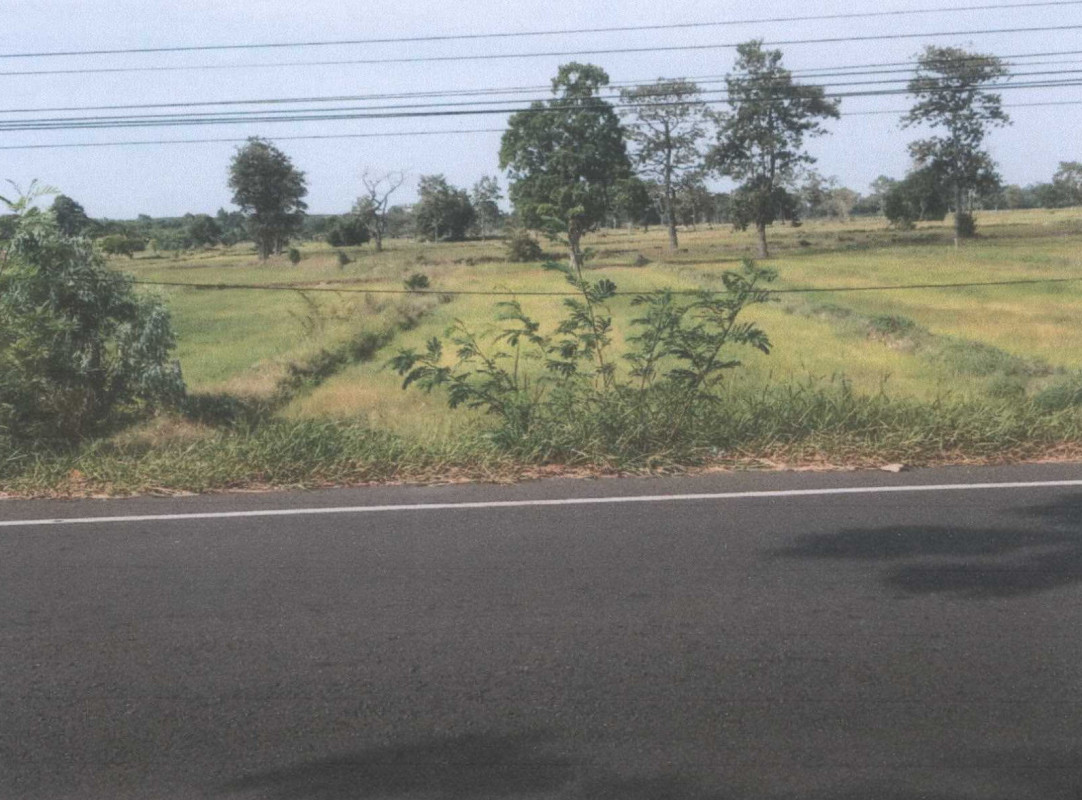 Residential land/lot Surin Rattanaburi Nam Khiao 376000