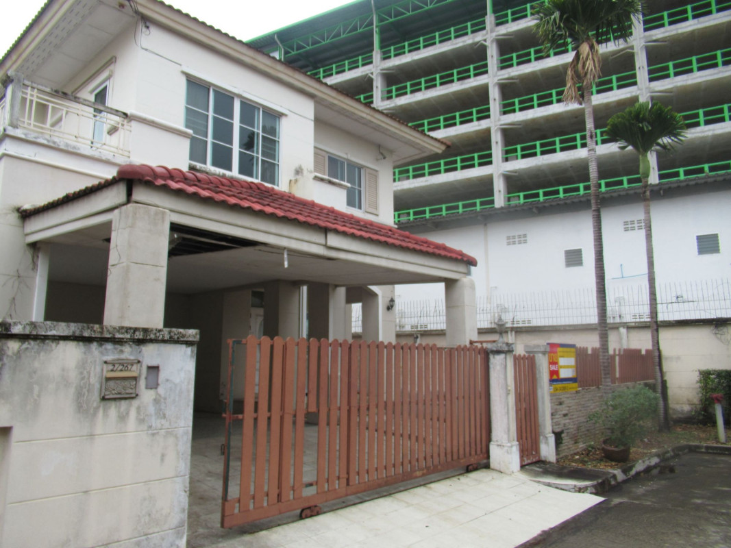 Single house Nakhon Pathom Sam Phran Krathum Lom 5250000