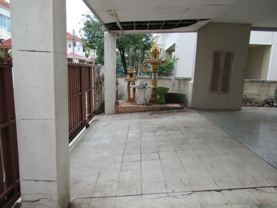 Single house Nakhon Pathom Sam Phran Krathum Lom 5250000