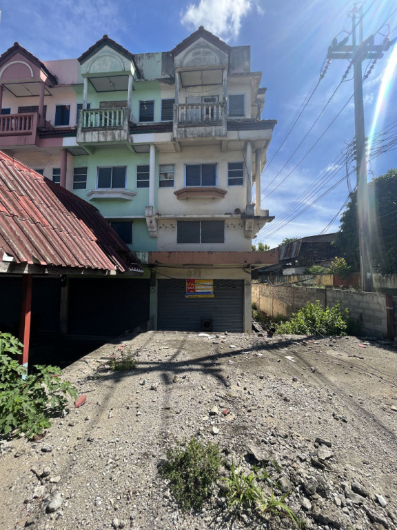 Commercial building Nakhon Ratchasima Pak Chong Phaya Yen 2520000
