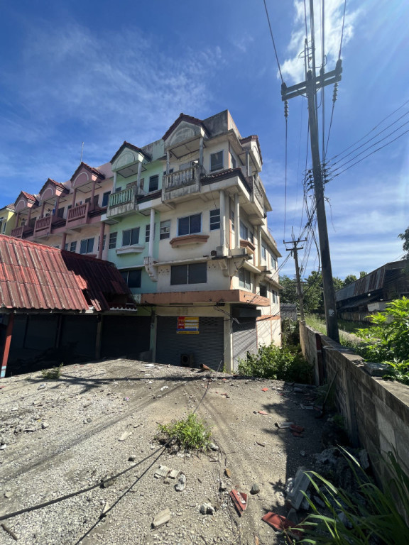 Commercial building Nakhon Ratchasima Pak Chong Phaya Yen 2520000
