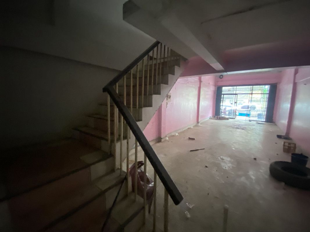 Commercial building Si Sa Ket Mueang Si Sa Ket Mueang Nuea 3150000