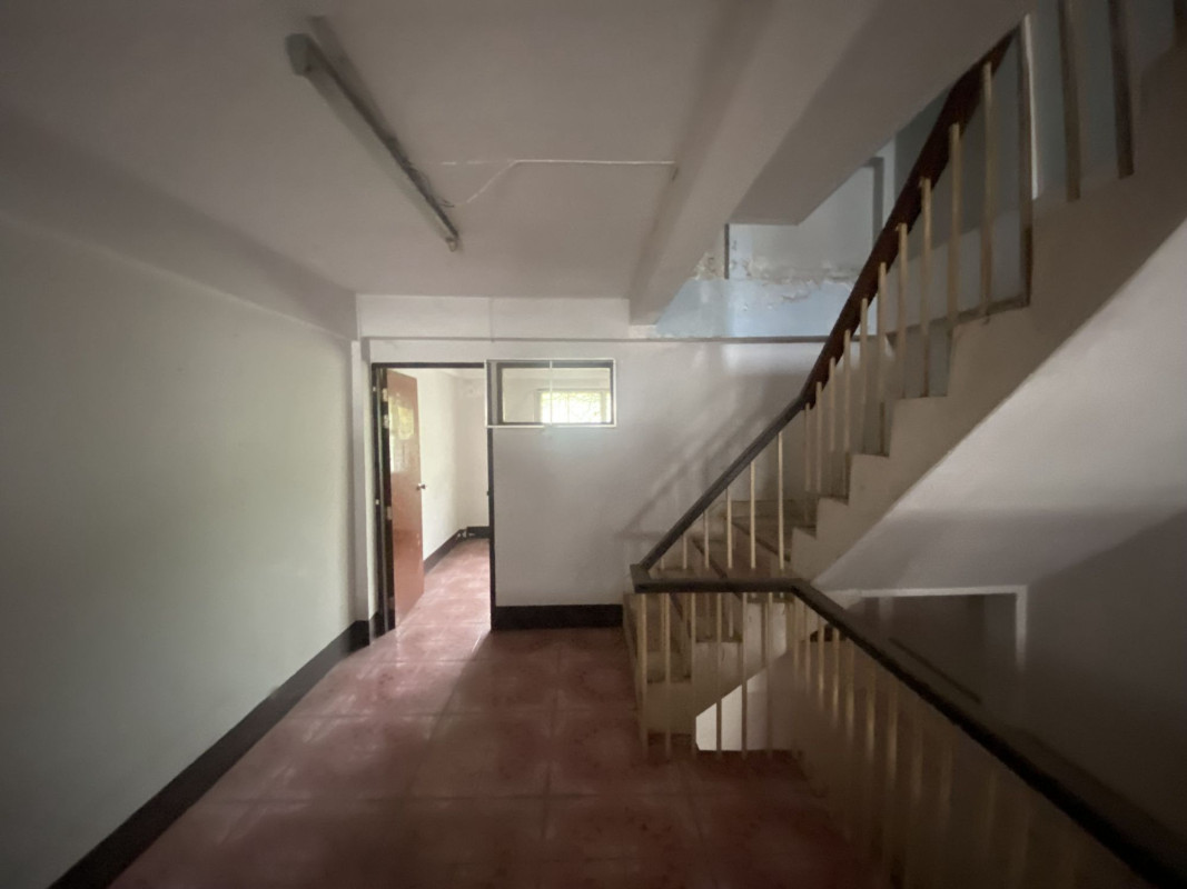 Commercial building Si Sa Ket Mueang Si Sa Ket Mueang Nuea 3150000