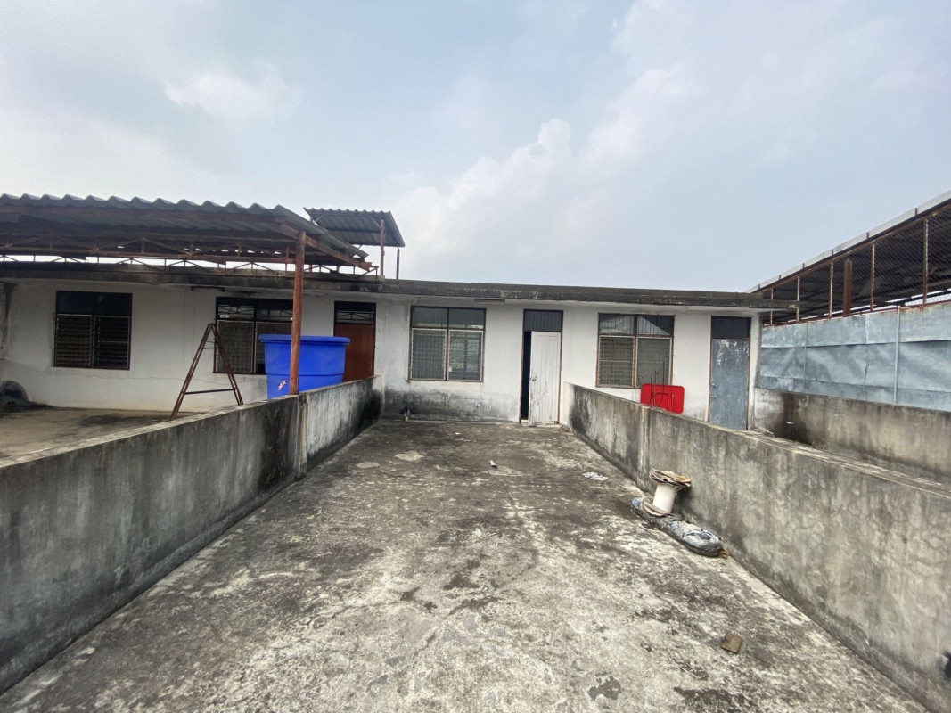 Commercial building Si Sa Ket Mueang Si Sa Ket Mueang Nuea 3150000
