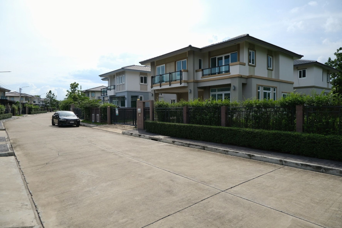 Single house Bangkok Bang Khae Bang Phai 9750000