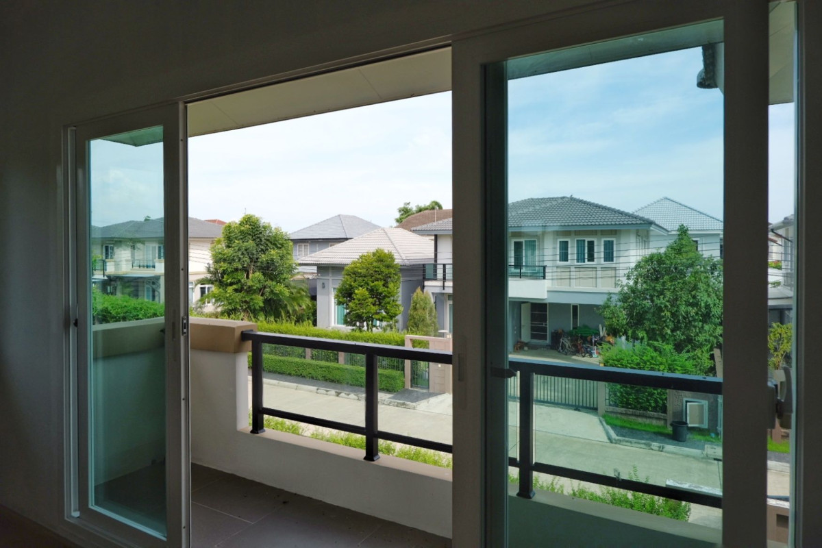 Single house Bangkok Bang Khae Bang Phai 9750000