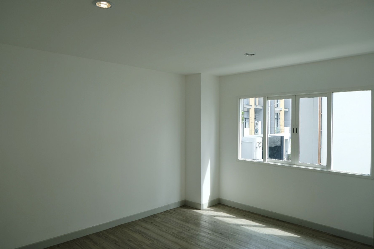 Townhouse Nonthaburi Bang Kruai Mahasawat 4490000