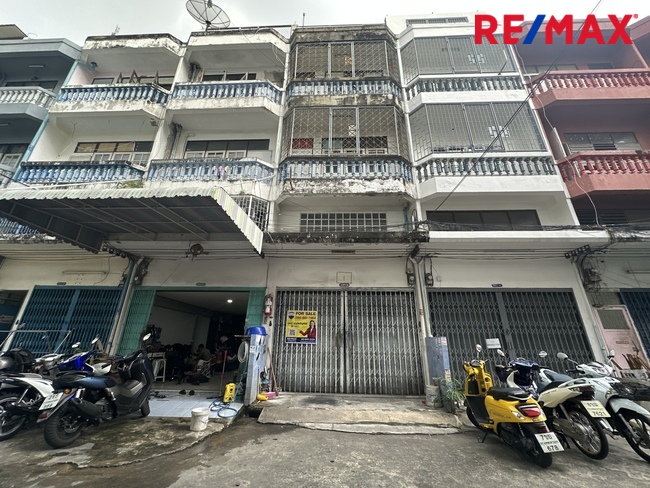 Commercial building Bangkok Bangkok Yai Wat Tha Phra 2550000