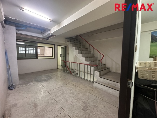 Commercial building Bangkok Bangkok Yai Wat Tha Phra 2550000