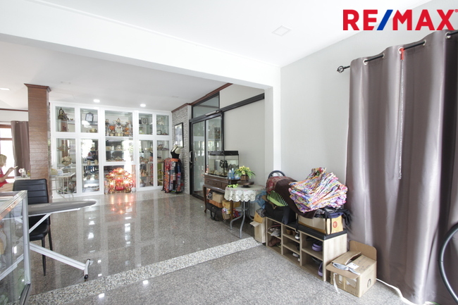 Single house Bangkok Taling Chan Bang Ramat 17800000