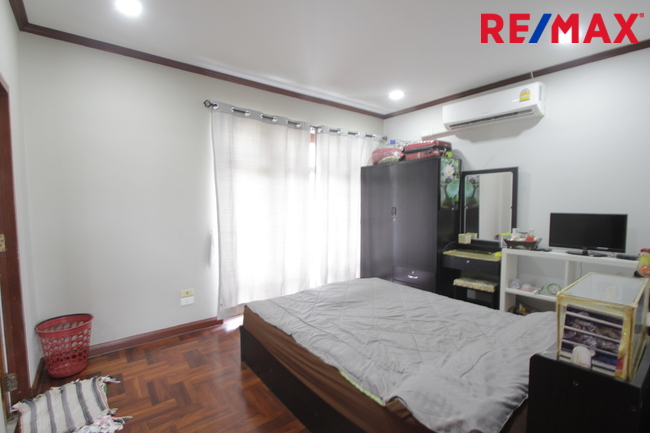 Single house Bangkok Taling Chan Bang Ramat 17800000