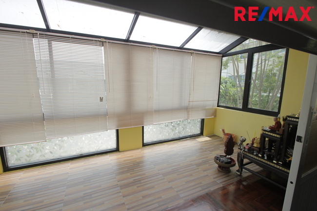 Single house Bangkok Taling Chan Bang Ramat 17800000