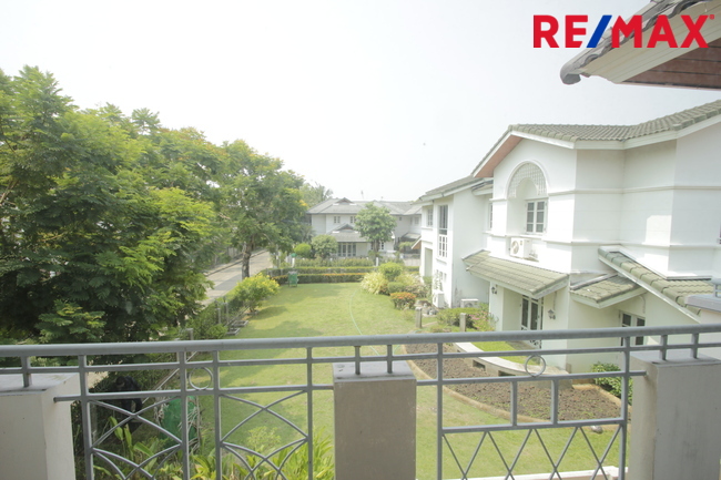 Single house Bangkok Taling Chan Bang Ramat 17800000