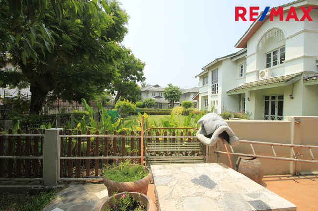 Single house Bangkok Taling Chan Bang Ramat 17800000