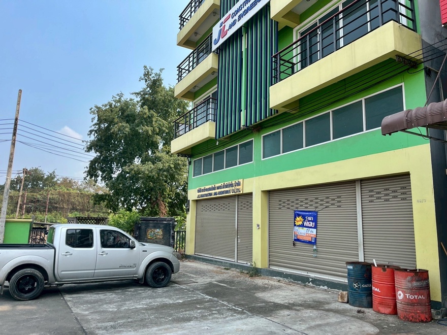Commercial building Pathum Thani Khlong Luang Khlong Si 8415000