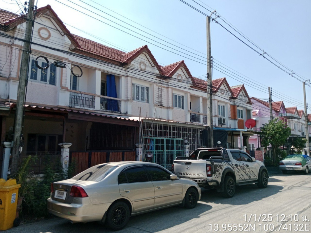 Townhouse Pathum Thani Lam Luk Ka Bueng Kham Phoi 1350000