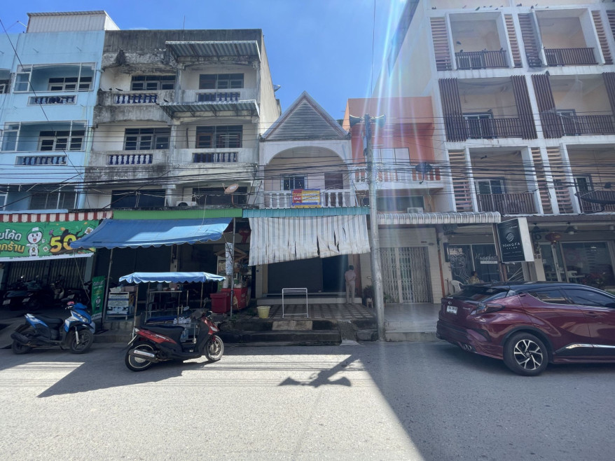 Commercial building Nakhon Ratchasima Pak Chong Pak Chong 4200000