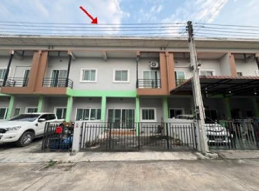 ทาวน์เฮ้าส์ จักรวาแลนด์แอนด์เฮ้าส์ ระยอง ปลวกแดง ตาสิทธิ์ 1850000