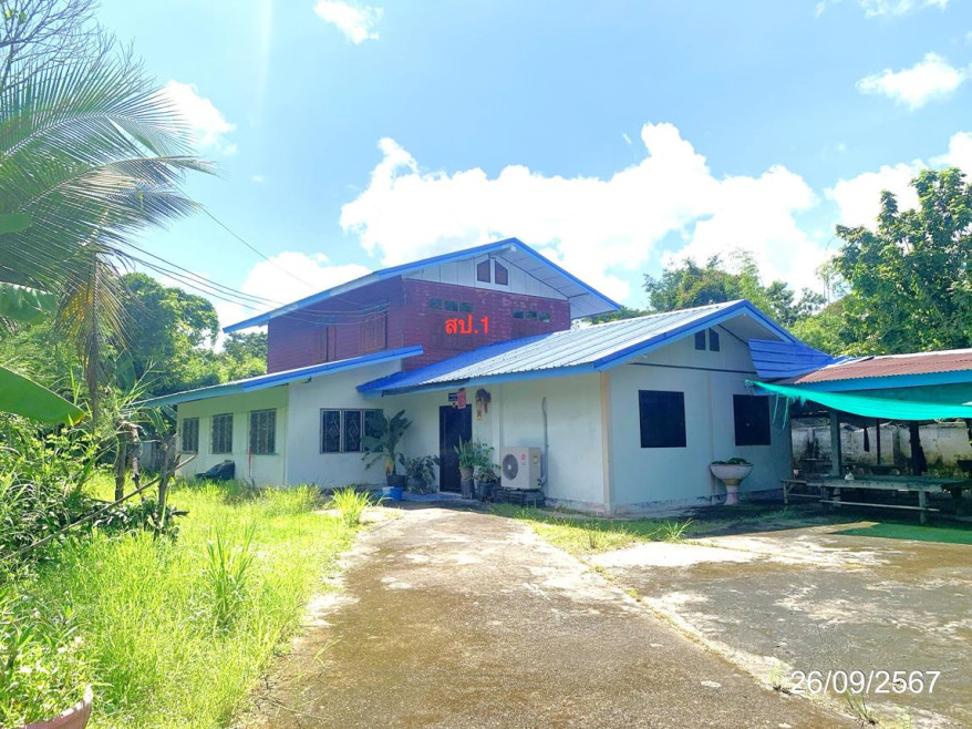 Single house Ubon Ratchathani Phibun Mangsahan Kut Chomphu 1821000