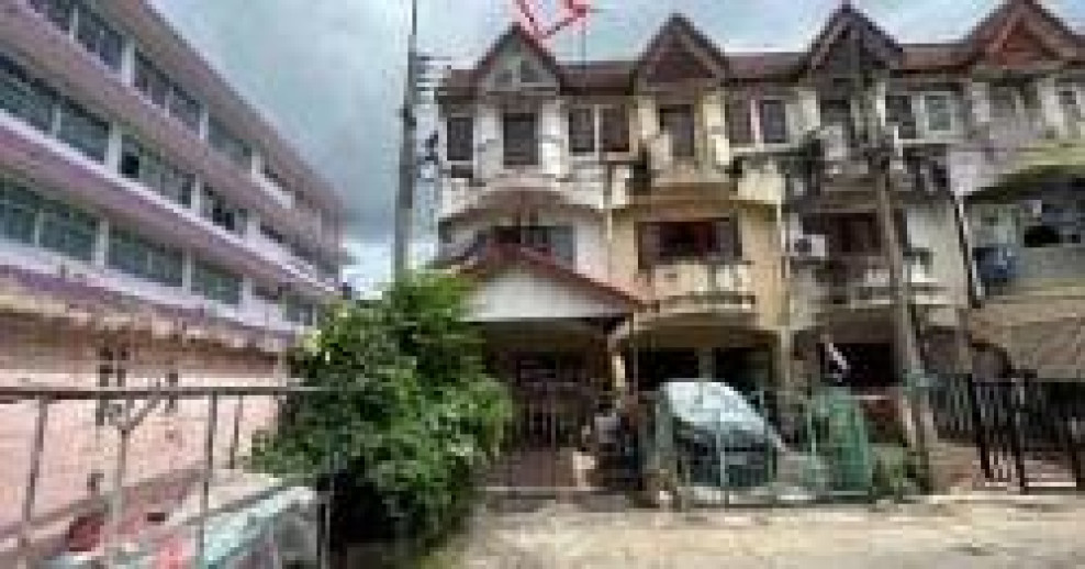 Townhouse Samut Sakhon Krathum Baen Om Noi 0