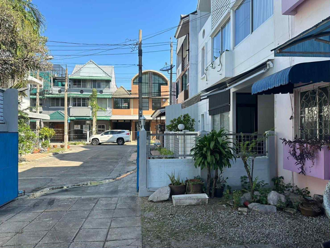 Townhouse Nonthaburi Pak Kret Ban Mai 2700000
