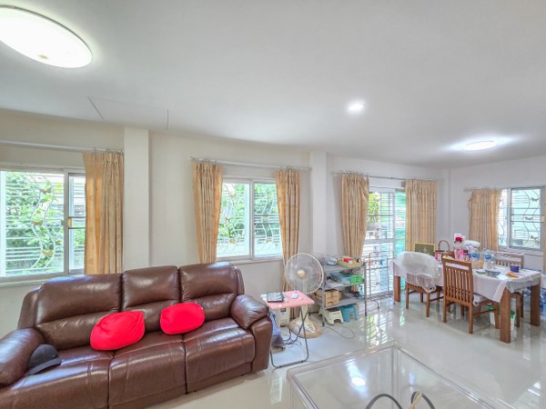 Single house Nonthaburi Bang Kruai Bang Si Thong 4390000