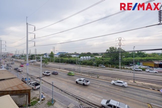 Commercial building Samut Sakhon Krathum Baen Suan Luang 10900000