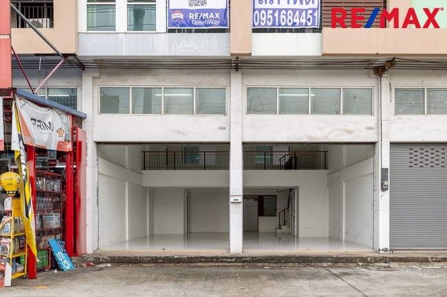 Commercial building Samut Sakhon Krathum Baen Suan Luang 10900000