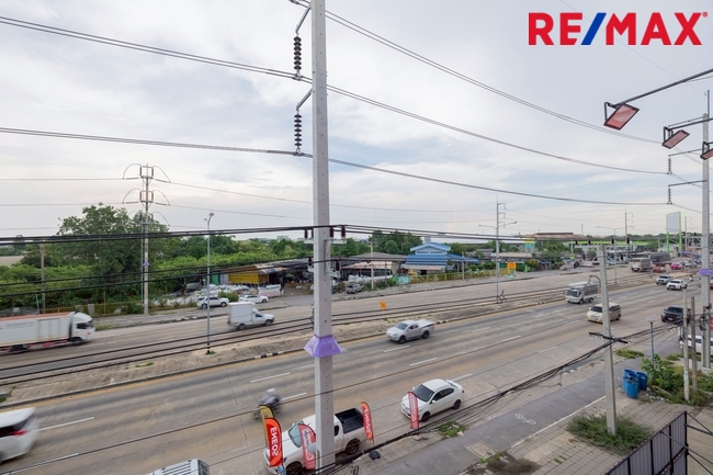 Commercial building Samut Sakhon Krathum Baen Suan Luang 10900000
