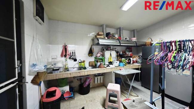 Commercial building Nonthaburi Pak Kret Ban Mai 5500000