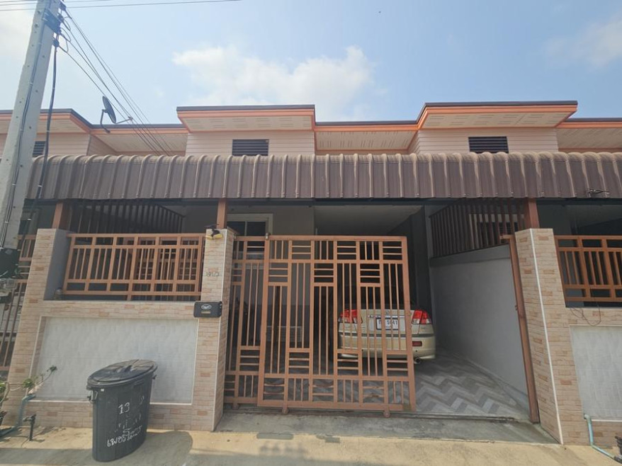 Townhouse Loburi Mueang Lop Buri Kok Ko 1400000