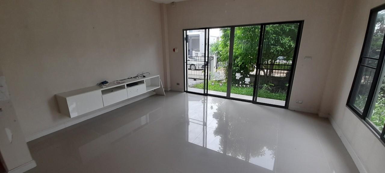 Single house Samut Prakan Bang Phli Racha Thewa 8800000