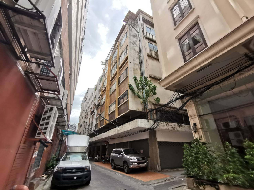 Commercial building Bangkok Phaya Thai Sam Sen Nai 49830000